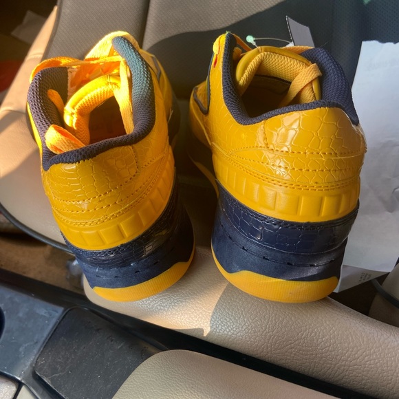 Troops - Picture 5 of 6